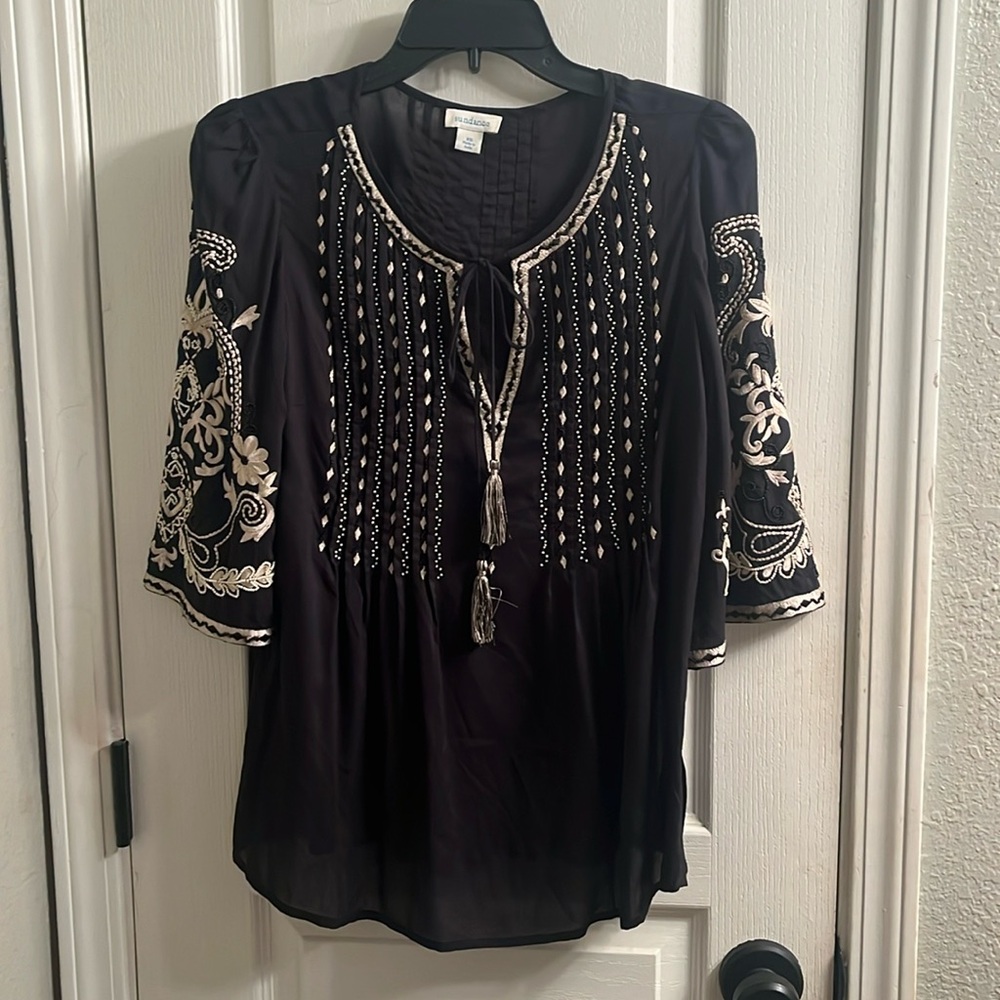 NWOT - Sundance embroidered blouse. Size XS.